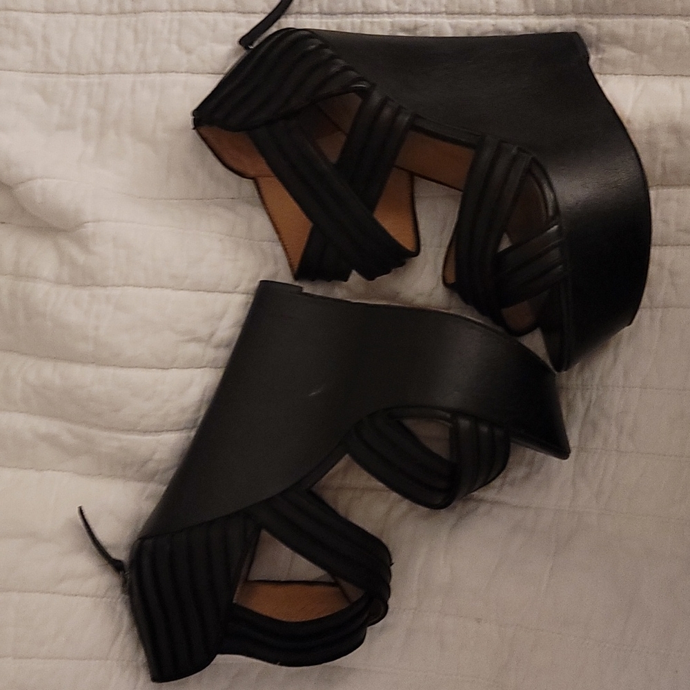 Platform heels